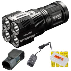 Lanterna LED 6000 Lúmens 654mts de Alcance Recarregável 5 Configurações Display OLED NITECORE TM28 Preto