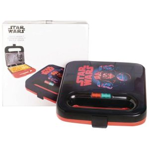 Máquina de Waffles Tema Darth Vader e Stormtrooper com Revestimento Antiaderente 110V 750W Uncanny Brands Preta e Vermelha