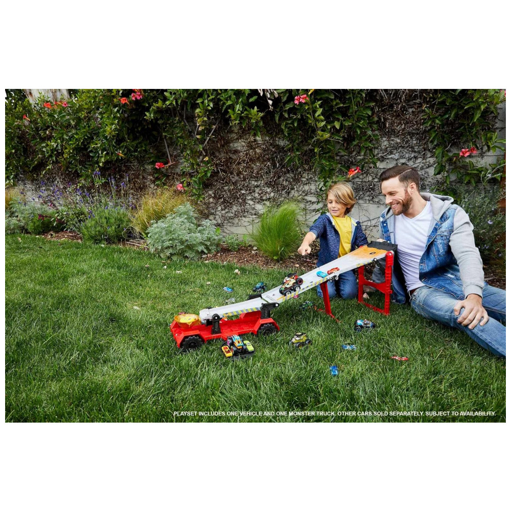 Caminhão Monstro Hot Wheels com Transportador e Pista de Corrida Inclui Bone Shaker em Escala 1:64 Mattel - Imagem 2