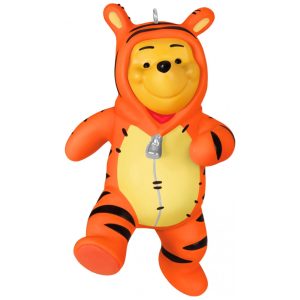 Enfeite Natalino Hallmark Keepsake 2025 Disney Winnie the Pooh e Tigrão Plástico 38 x 76 x 57 cm