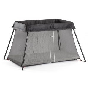 Cercadinho para Bebê com Colchão de Espuma PU Confortável e Tecidos Removíveis BabyBjörn Preta