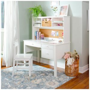 Escrivaninha infantil com hutch e cadeira Guidecraft Madison Branco em madeira com 3 gavetas e nichos 112cm