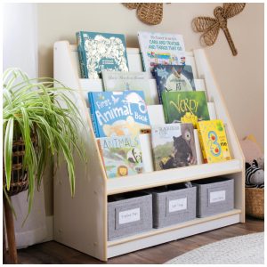 Estante infantil Guidecraft EdQ Book and Bin Display branca em madeira com prateleiras inclinadas e 3 caixas de tecido para livros e brinquedos
