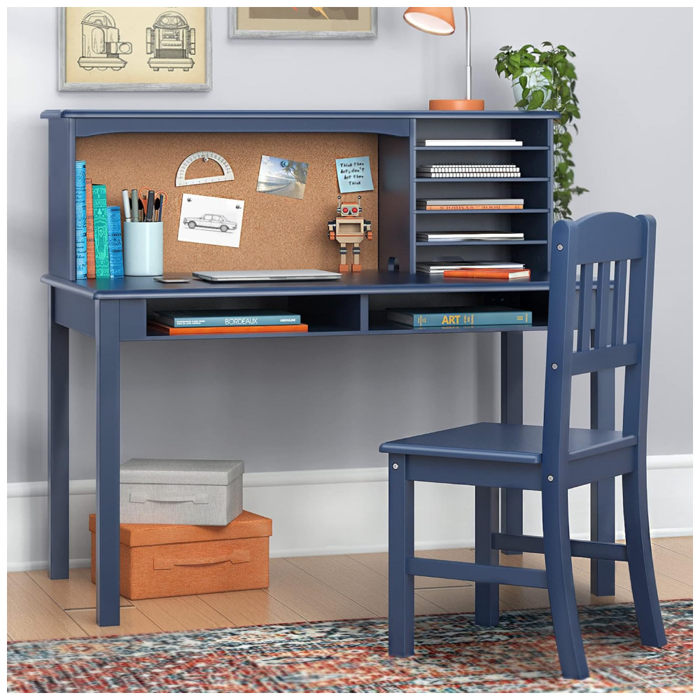 Escrivaninha infantil Guidecraft Kids’ Media Desk azul marinho com hutch nichos e cadeira em madeira para estudo e uso de computador