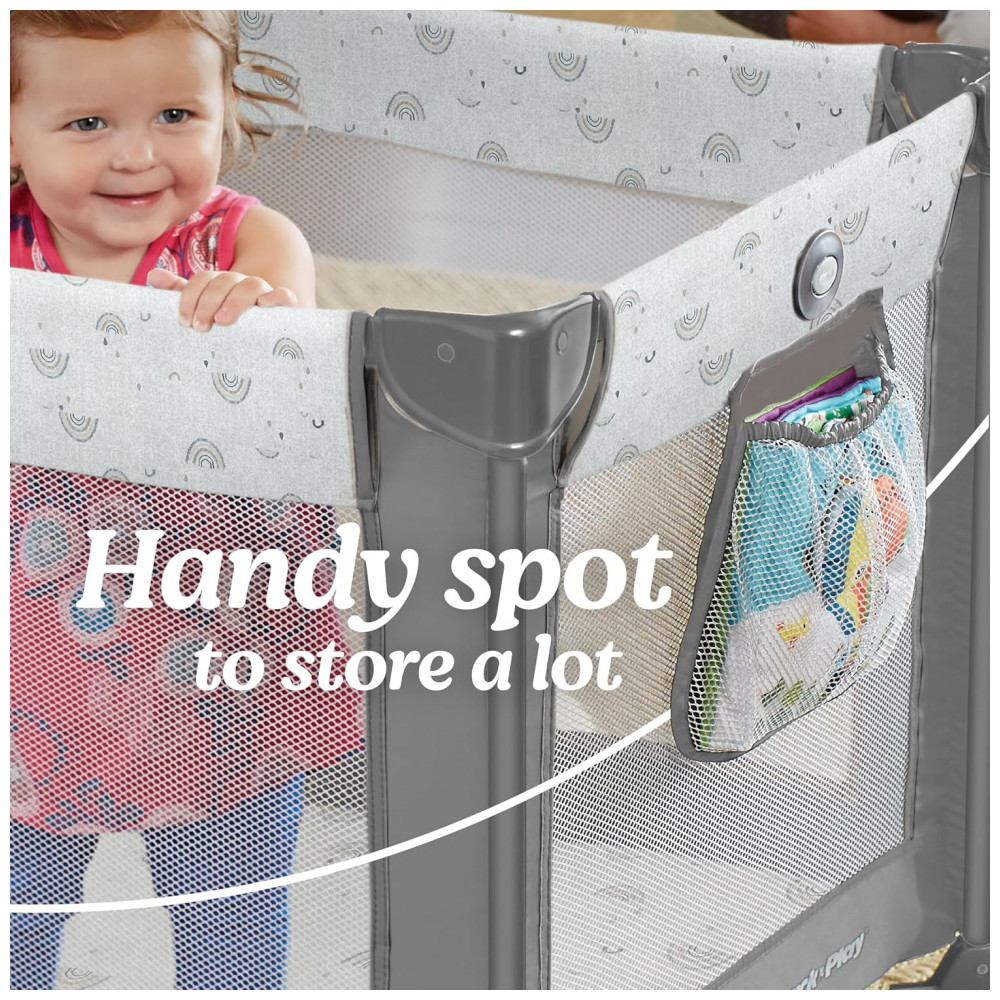 Berço Cercado Portátil com Barra de Brinquedos e Rodas Graco Preto - Imagem 5