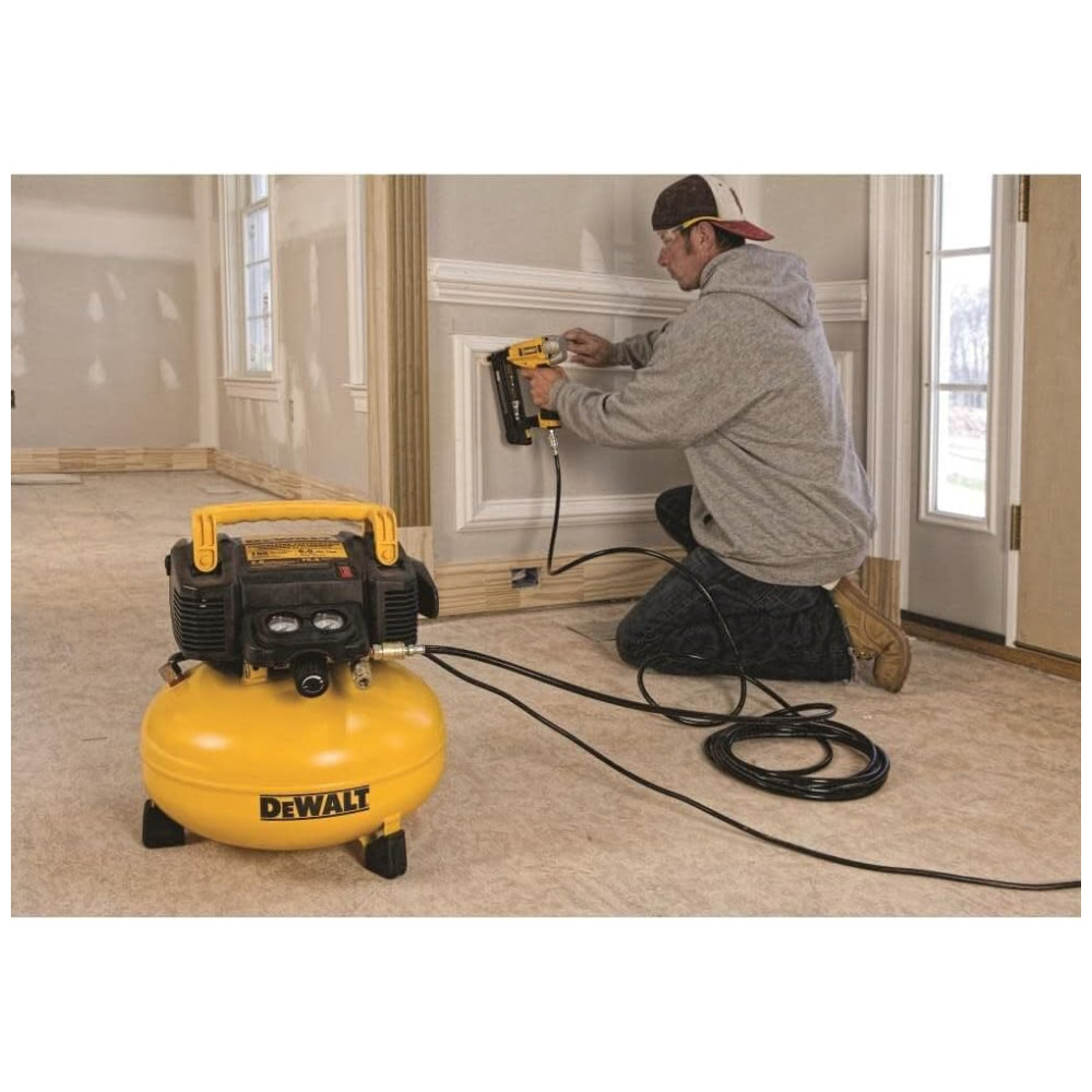 Compressor de Ar de 6 galões e 165 PSI DEWALT DWFP55126 Amarelo - Imagem 4