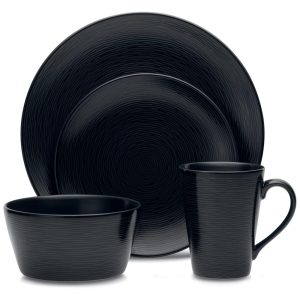 Aparelho de Jantar Elegância e Sofisticação Para Sua Mesa com 4 Peças Formato Redondo e Material de Porcelana Noritake 43817-04G Preto