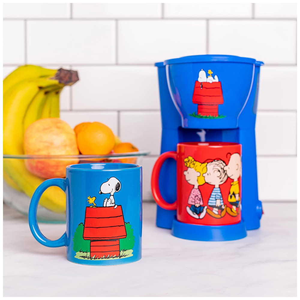 Kit Máquina de Café com 2 Canecas Tema Snoopy 110V 1000W Uncanny Brands Azul - Imagem 5
