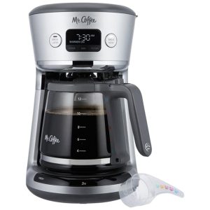 Máquina de Café Programável Mr. Coffee 12 Xícaras com Medição Digital Filtração de Água e Colher Medidora Prata. Perfeita para Café Preciso.