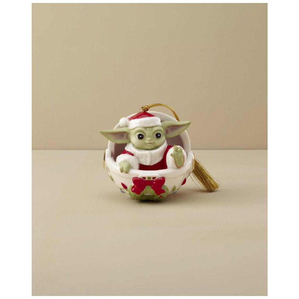 ECTQ25TFZXTC0B_2-1.jpg - Enfeite de Natal Lenox Grogu Holiday Hover Pram em Porcelana Verde com Cordão Dourado, 7,6 x 7,6 x 7,95 cm