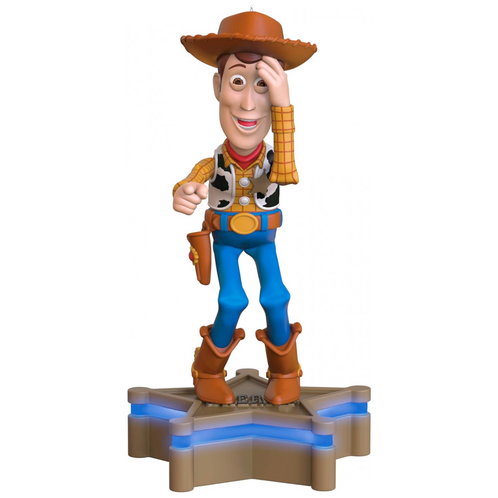 ECTQ3WCRB3RD0B_0-1.jpg - Enfeite de Natal Hallmark Keepsake 2025, Coleção DisneyPixar Toy Story - Xerife Woody com Luz e Som, Presente para Fãs da Disney