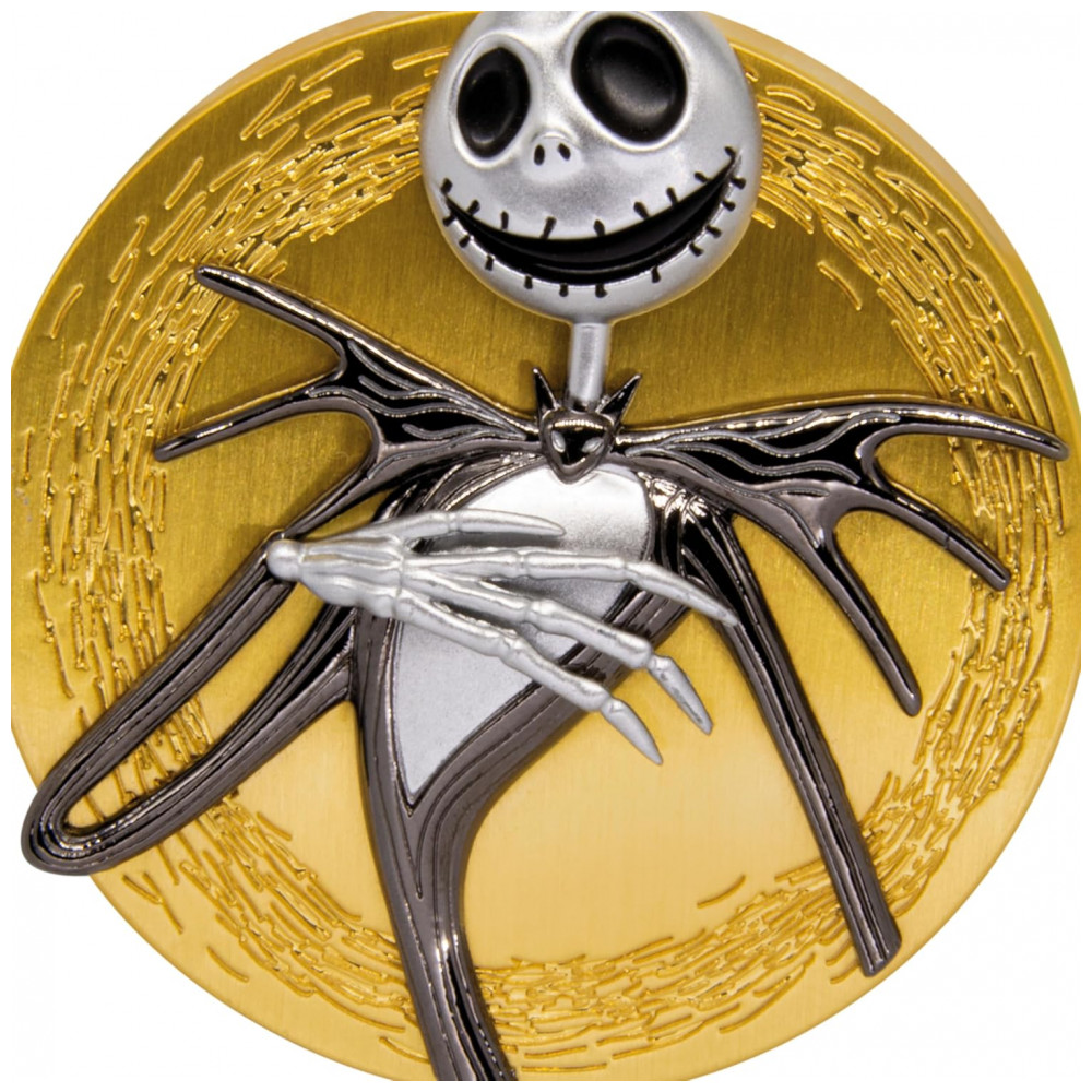 ECTQ5NL13MQD0B_4-1.jpg - Enfeite de Natal Hallmark Disney Tim Burton's The Nightmare Before Christmas Jack Skellington na Lua, em Metal Dourado, 6,4 x 6,4 x 1,3cm