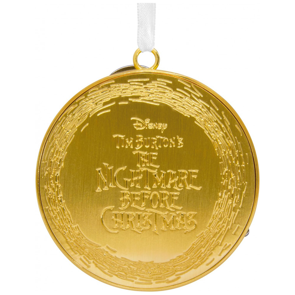 ECTQ5NL13MQD0B_5-1.jpg - Enfeite de Natal Hallmark Disney Tim Burton's The Nightmare Before Christmas Jack Skellington na Lua, em Metal Dourado, 6,4 x 6,4 x 1,3cm