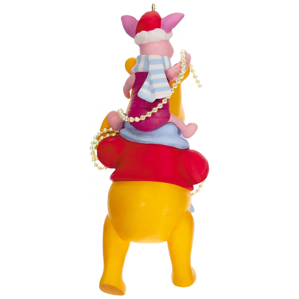 ECTQ7SMXMQZB0B_1-1.jpg - Enfeite Natalino Hallmark Keepsake Disney Ursinho Pooh Decorando a Árvore, Plástico 8,5x3,5x3,2 cm