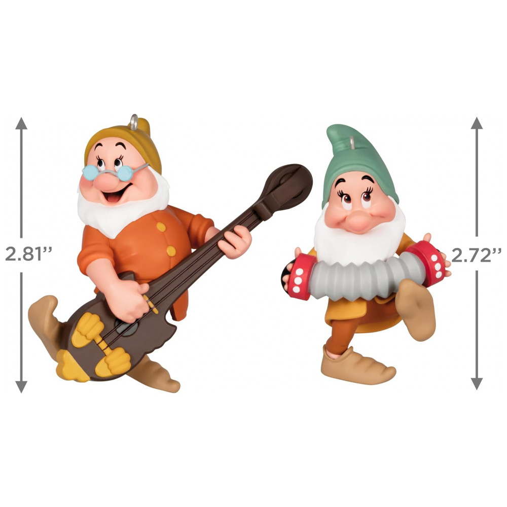 ECTQB3HFF9XC0B_4-1.jpg - Enfeites de Natal Hallmark Keepsake Disney Princesas, Branca de Neve e os Sete Anões Tímido e Dunga, Conjunto de 2 Disney Branca de Neve