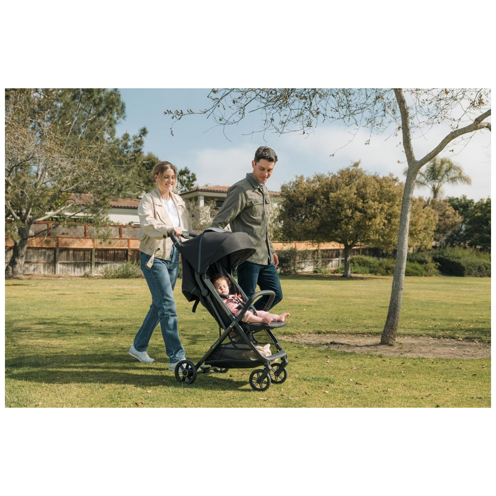 ECTQGG1PQQTD0B_5-1.jpg - Carrinho de Bebê Inglesina Quid³ Preto Cósmico - Ultraleve 63 kg Compacto Dobrável com Uma Mão Compatível com Bebê Conforto Capota XL UPF 50+