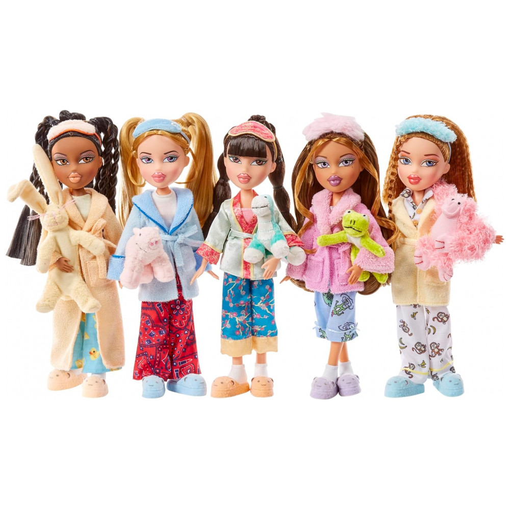 ECTQPRR2R3QB0B_4-1.jpg - Boneca de Moda Bratz Slumber Party Cloe com 2 Conjuntos de Pijamas, Pelúcia e Acessórios