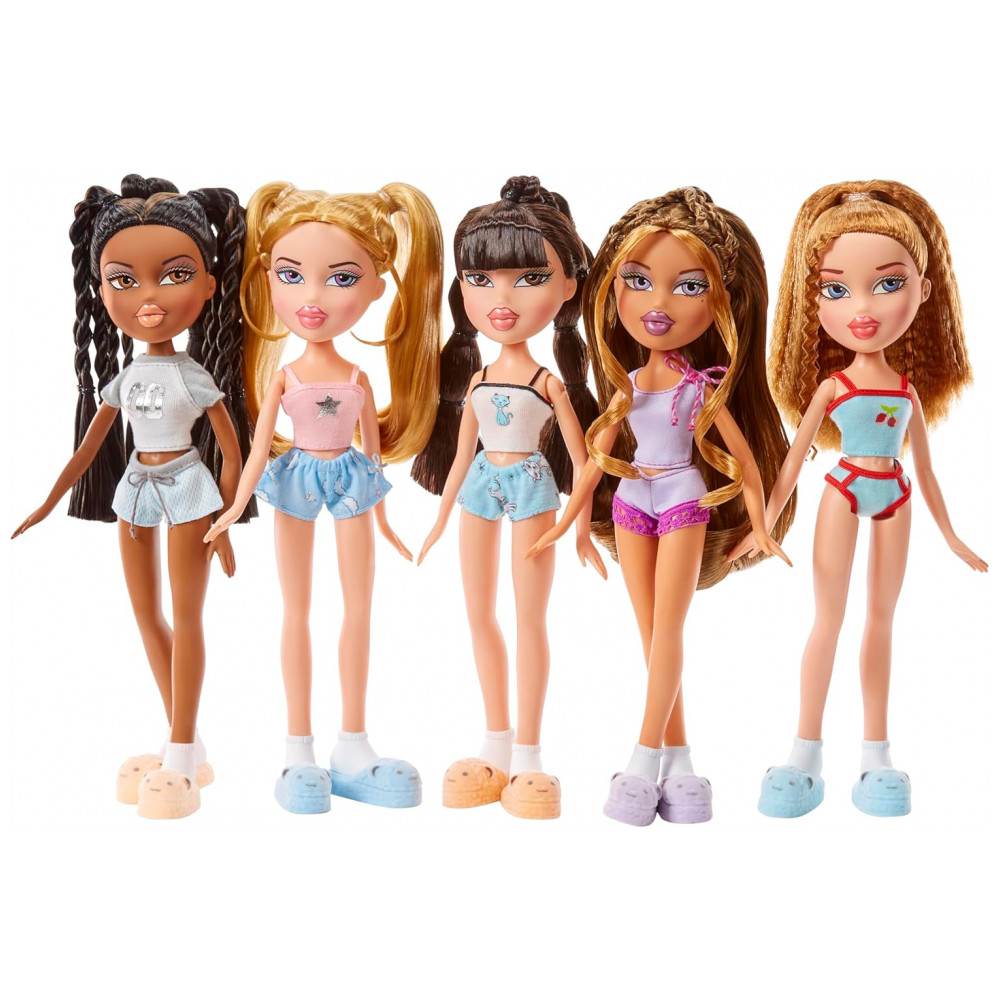 ECTQPRR2R3QB0B_5-1.jpg - Boneca de Moda Bratz Slumber Party Cloe com 2 Conjuntos de Pijamas, Pelúcia e Acessórios