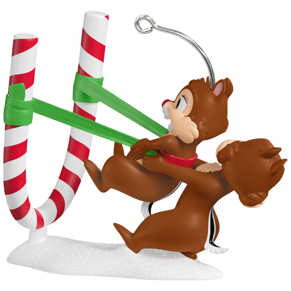 ECTQPZCK93RD0B_5-1.jpg - Ornamento Hallmark Keepsake 2025 Disney Chip and Dale Candy Cane Catapult, Décor Natalino Divertido para Fãs Disney