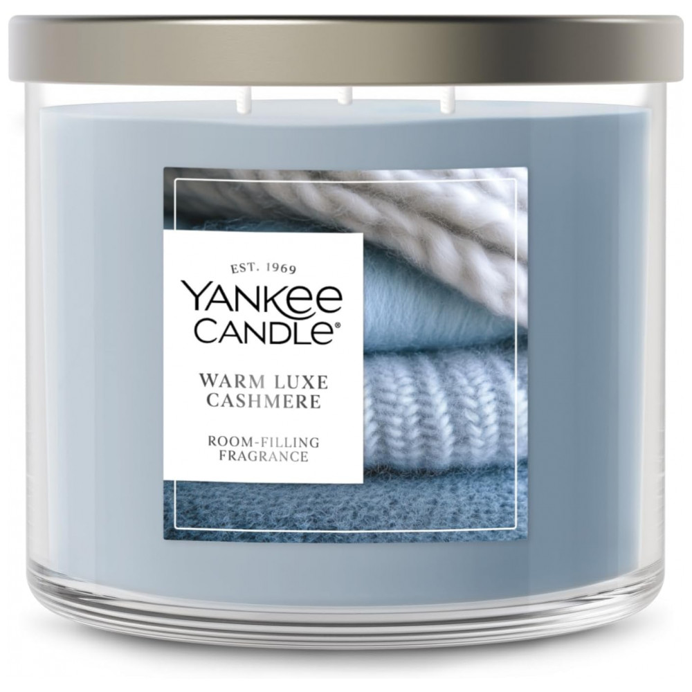 Vela Yankee Candle de 3 Pavios, Vela Perfumada com até 40 Horas de Queima, Mistura Premium de Cera Vegetal para Fragrância Duradoura e Aconchegante, C