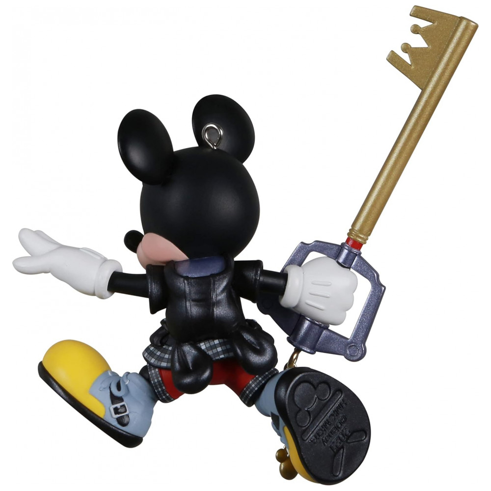 ECTQS8KJPQZB0B_1-1.jpg - Enfeite Natalino Hallmark Keepsake Disney Kingdom Hearts Mickey Mouse com Keyblade Plástico 8,4x7,6x4,1 cm