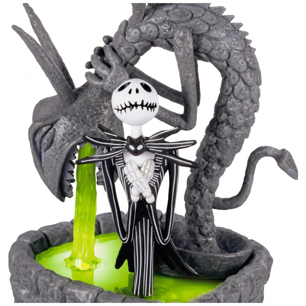 ECTQX151LJPD0B_4-1.jpg - Enfeite Natalino Hallmark Keepsake 2025 Disney O Estranho Mundo de Jack This is Halloween com Luz, Plástico, 8,3 x 10,8 x 7cm