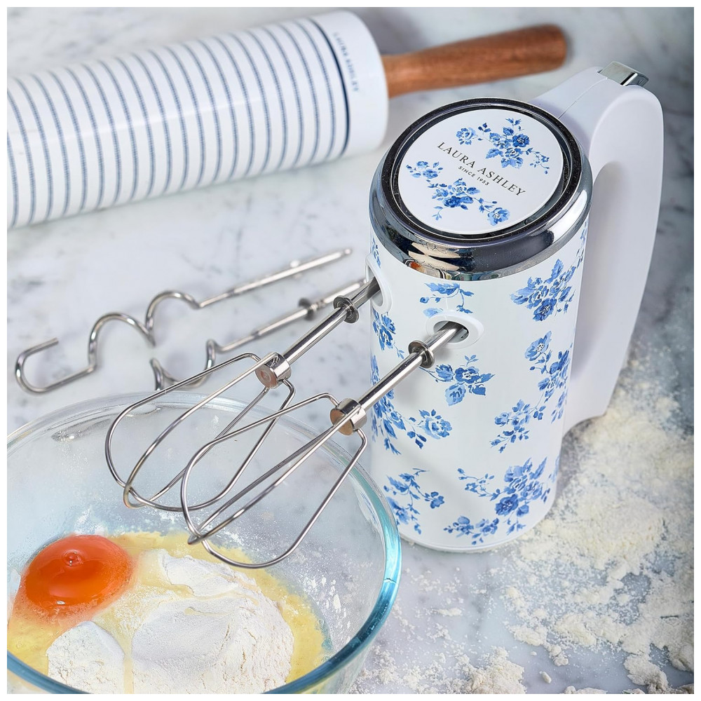 ECTQZ3MSJDJD0B_1-1.jpg - Batedeira de Mão Laura Ashley 200W Branco com Estampa Floral China Rose 5 Velocidades Turbo Inox VQ-SBSMR57-LACR-US 110V