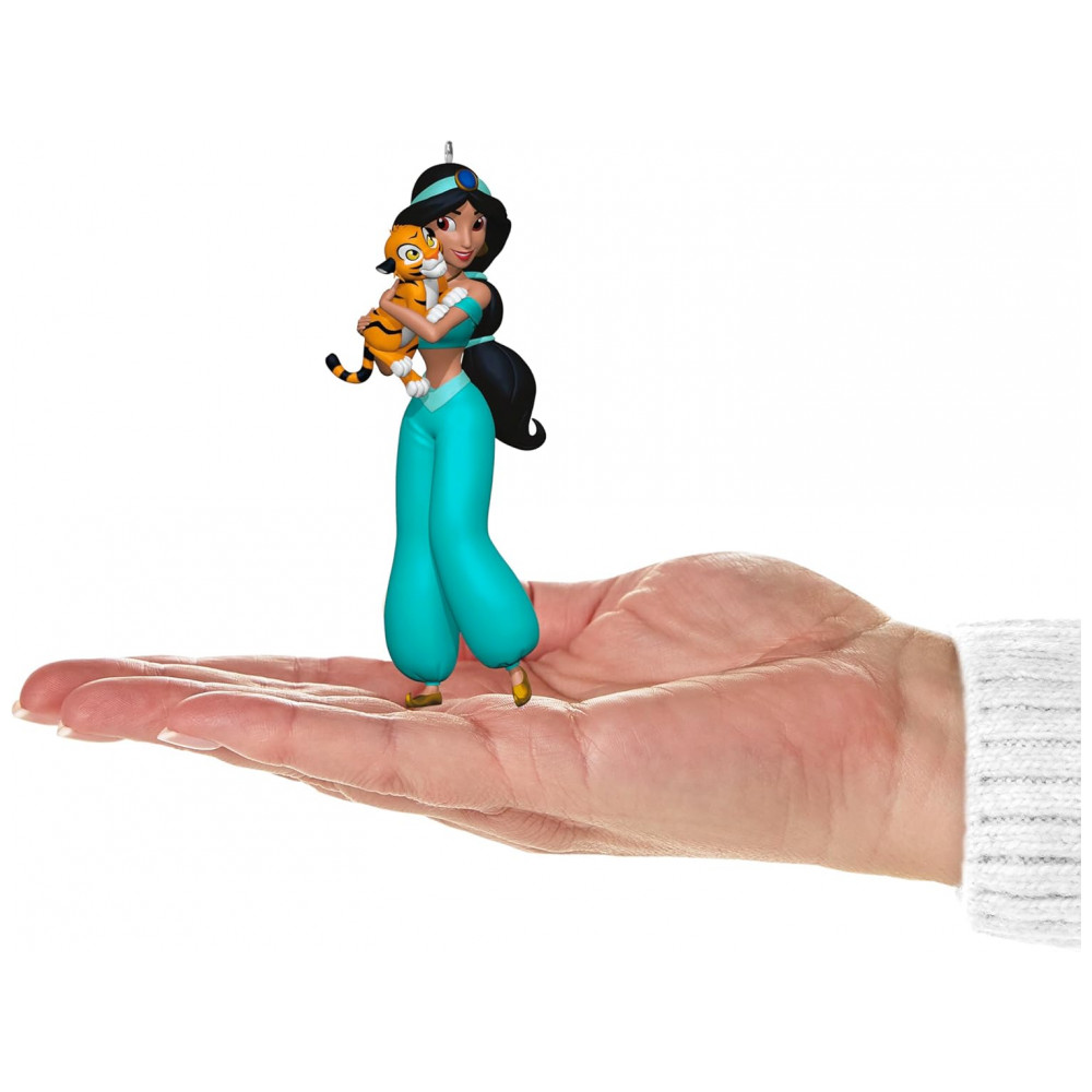 ECTQZWPYH9XC0B_7-1.jpg - Enfeite de Natal Hallmark Keepsake Disney Aladdin Jasmine e Rajah, Plástico 4,3x10,5x3,4 cm